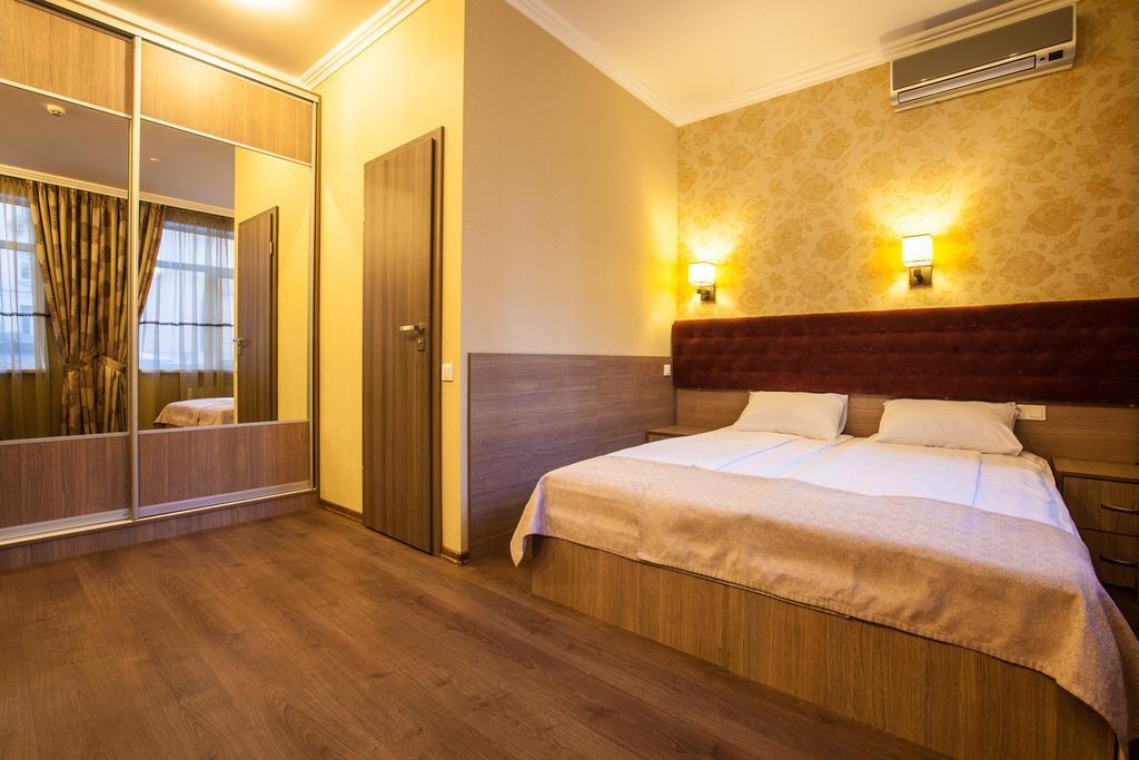Hotel Classic Κίεβο Εξωτερικό φωτογραφία
