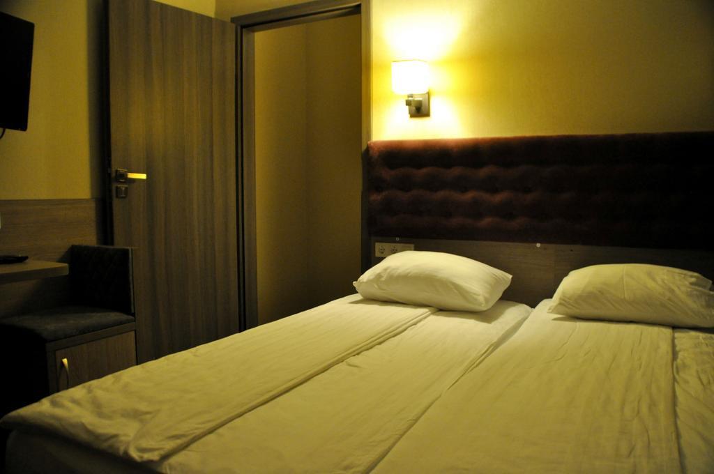 Hotel Classic Κίεβο Δωμάτιο φωτογραφία